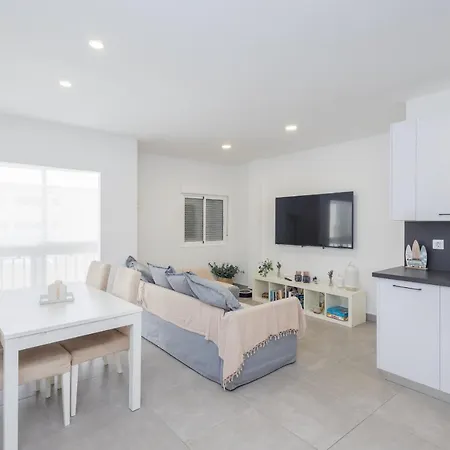 3br Workfriendly - Sea & Port Views - Beach 아파트